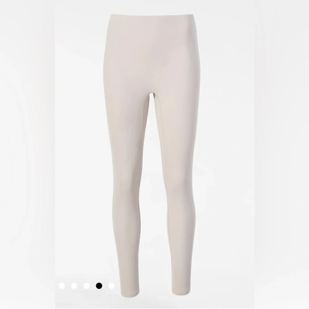 NWT Le Ore Matching Set: Bella Bonded Legging & Bra in Ashes of Roses Small - Picture 8 of 12